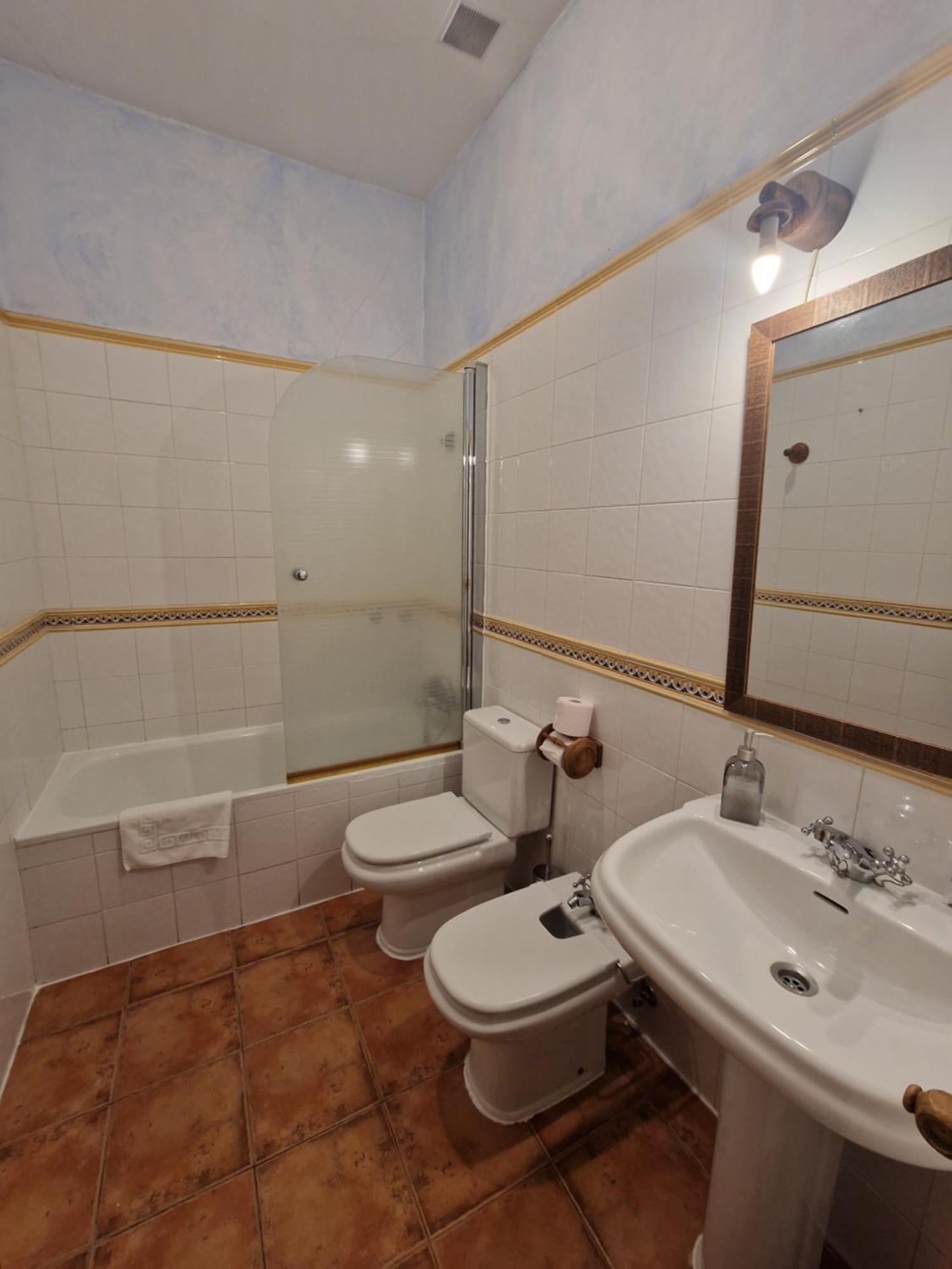 Hostal La Colonial 马德里加尔德拉韦拉 外观 照片